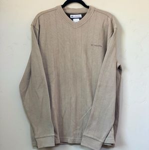 Columbia V-Neck
